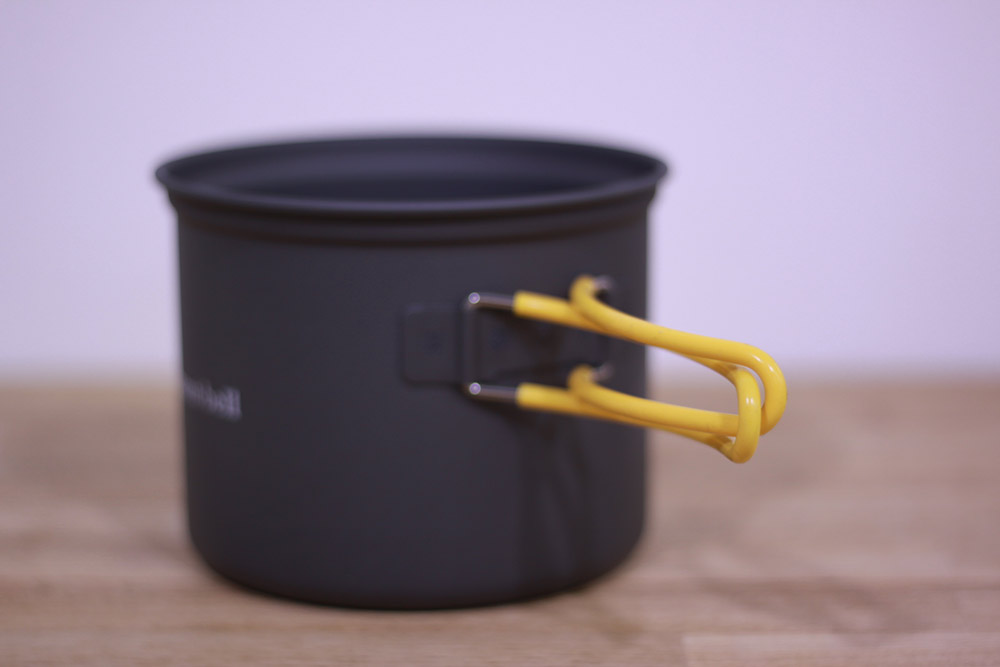 mont-bell(モンベル) アルパインクッカーディープ13 1124694 ハンドルは交差させて使用することでぐらつきの軽減につながります